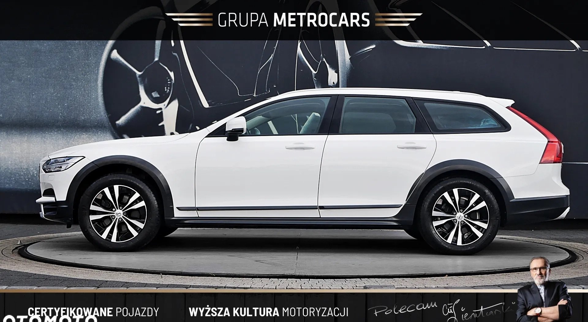 Volvo V90 Cross Country cena 135899 przebieg: 99547, rok produkcji 2019 z Nowy Dwór Gdański małe 631